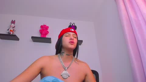Snapshot of gangster_girl chatting on January 2025 10:15:02 PM GANG online show from January 2025 10:15:02 PM