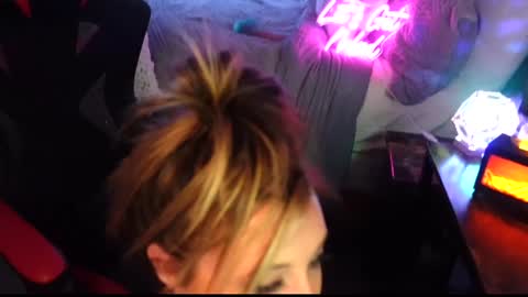 Snapshot of garagesex22 chatting on December 2024 10:17:02 AM Jenna  - be back MONDAY night.  online show from December 2024 10:17:02 AM
