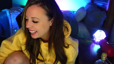 Snapshot of garagesex22 chatting on February 2025 12:17:01 PM Jenna  - be back MONDAY night.  online show from February 2025 12:17:01 PM