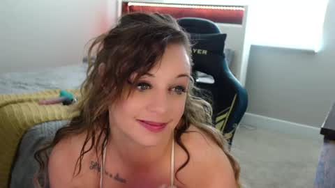 Snapshot of garagesex22 chatting on May 2026 04:59:02 PM Jenna - be back MONDAY night. online show from May 2026 04:59:02 PM
