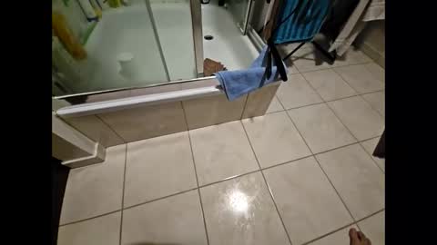 garbis11 online show from October 2025 02:50:01 PM