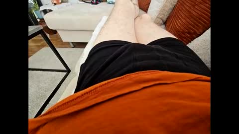 garbis11 online show from October 2025 03:03:02 PM