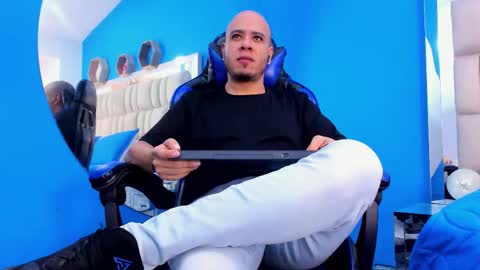 garcia_jacob_ online show from November 2025 12:17:01 PM