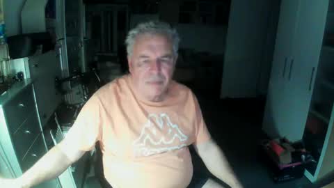 Snapshot of gargamil chatting on October 2025 02:25:01 PM gargamil online show from October 2025 02:25:01 PM