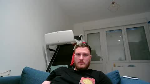 Snapshot of gary92 chatting on June 2026 07:33:01 PM Marc online show from June 2026 07:33:01 PM