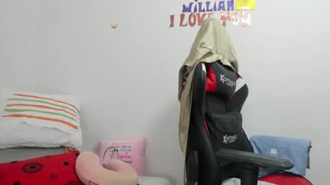 Snapshot of gatitasexy_hot_wet4u chatting on October 2025 10:04:01 PM Mfe online show from October 2025 10:04:01 PM