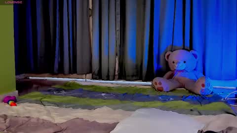 Vnecis Marn online show from February 2025 10:54:01 PM