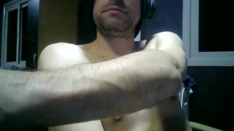 gauchors21 online show from October 2025 03:09:02 AM