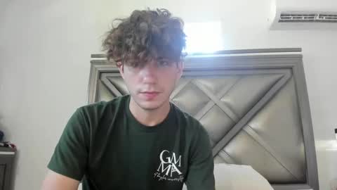 Snapshot of gayndepressed chatting on September 2025 07:16:01 PM Trace online show from September 2025 07:16:01 PM