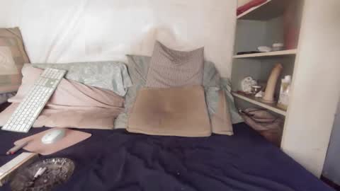 gayrobbin online show from March 2026 07:07:02 PM