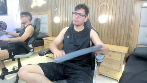 Gean Mclovin online show from May 2026 07:21:01 PM