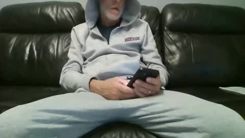 geeezer64 online show from November 2025 04:03:02 AM