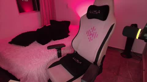 geminis11 online show from December 2025 02:17:01 AM