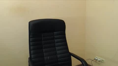 Gemma online show from October 2025 06:02:02 AM