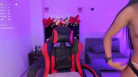 Snapshot of gemma_rose_ chatting on November 2025 08:51:01 PM online show from November 2025 08:51:01 PM