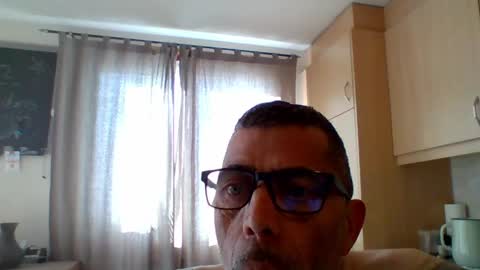 Snapshot of gen3841 chatting on April 2026 07:11:01 AM Gen online show from April 2026 07:11:01 AM