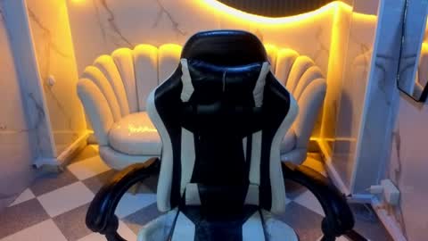 genesis_b_ online show from March 2026 12:38:02 PM