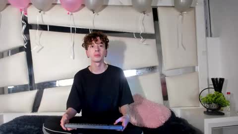 Snapshot of genesis_js chatting on November 2025 03:39:01 AM genesis_js online show from November 2025 03:39:01 AM