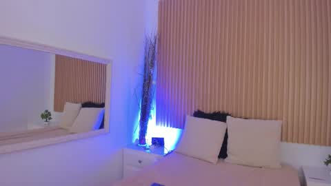     online show from February 2026 12:24:02 PM