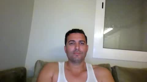 Snapshot of genteldevil chatting on November 2025 09:03:02 PM genteldevil online show from November 2025 09:03:02 PM