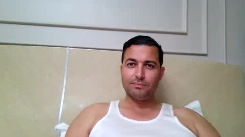 Snapshot of genteldevil chatting on January 2026 07:27:01 PM genteldevil online show from January 2026 07:27:01 PM