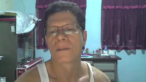 Genuino online show from April 2026 12:30:02 AM