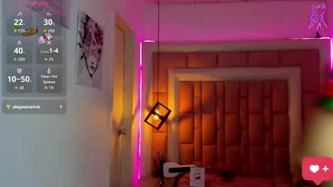 Snapshot of georgesmith_1 chatting on May 2026 05:05:02 AM GEORGE online show from May 2026 05:05:02 AM
