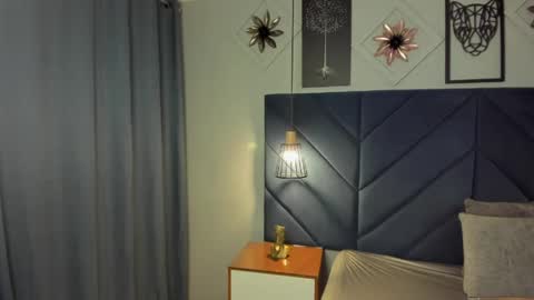 Snapshot of georgina_sensuelle chatting on April 2026 11:02:02 AM Georgina online show from April 2026 11:02:02 AM
