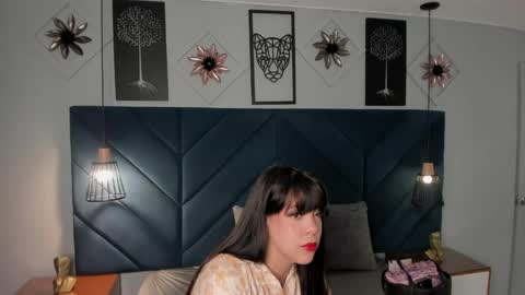 Snapshot of georgina_sensuelle chatting on May 2026 10:55:02 AM Georgina online show from May 2026 10:55:02 AM