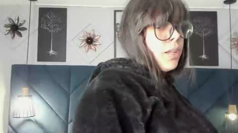 Snapshot of georgina_sensuelle chatting on June 2026 10:47:02 AM Georgina online show from June 2026 10:47:02 AM