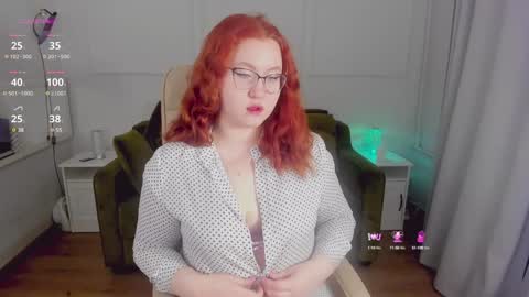 Snapshot of georginia_grimes chatting on December 2024 10:34:02 AM Georginia online show from December 2024 10:34:02 AM
