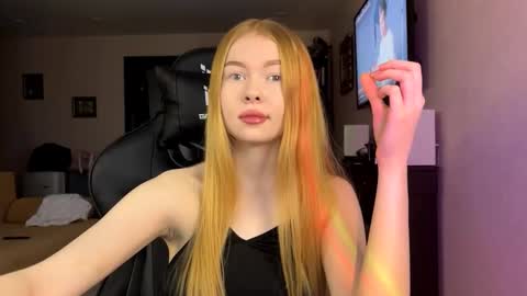 Amelia online show from November 2025 05:39:02 AM