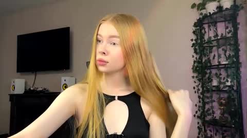 Amelia online show from November 2025 05:53:02 AM