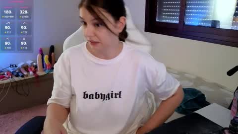 Nadine online show from September 2025 04:17:01 PM