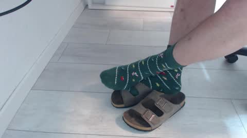 GermanSoleBro online show from December 2025 07:01:02 AM