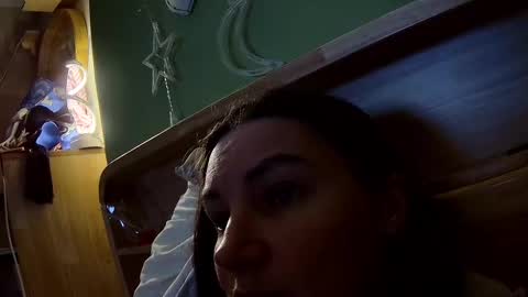 Anna online show from March 2025 08:31:02 PM