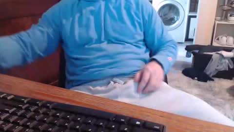 gethoggy online show from April 2026 05:03:02 PM