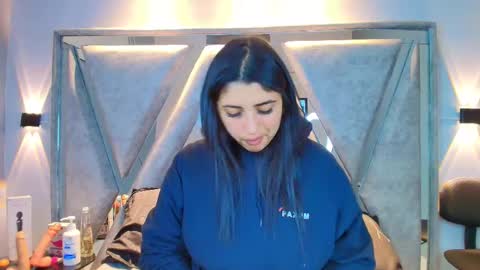 Danna Astrom online show from October 2025 11:47:01 PM