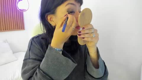 Snapshot of ghostmila chatting on April 2026 02:03:02 PM Milaa online show from April 2026 02:03:02 PM