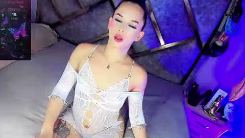 Snapshot of gia21xxx chatting on June 2026 02:38:01 AM Gia Ferrara online show from June 2026 02:38:01 AM