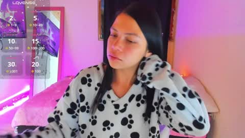 giaaaa   online show from July 2026 10:33:01 AM