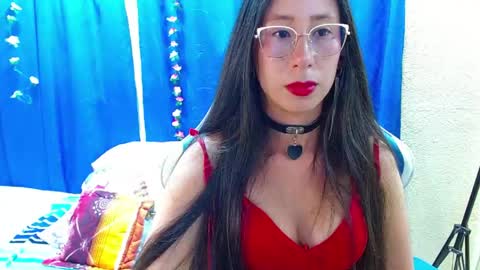 Snapshot of gia_leinn chatting on April 2026 11:17:02 PM Gia online show from April 2026 11:17:02 PM