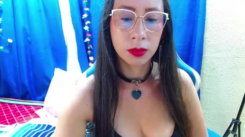Snapshot of gia_leinn chatting on April 2026 12:22:02 PM Gia online show from April 2026 12:22:02 PM