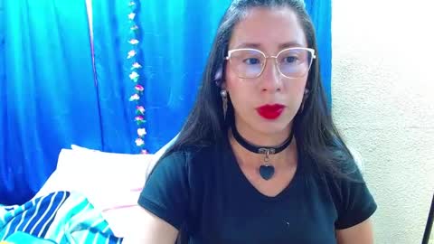 Snapshot of gia_leinn chatting on April 2026 03:42:02 PM Gia online show from April 2026 03:42:02 PM