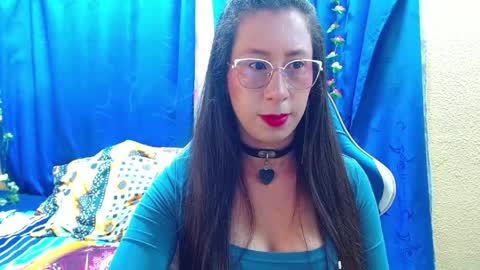 Snapshot of gia_leinn chatting on May 2026 06:35:01 PM Gia online show from May 2026 06:35:01 PM