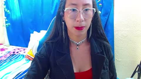 Snapshot of gia_leinn chatting on June 2026 04:20:01 PM Gia online show from June 2026 04:20:01 PM