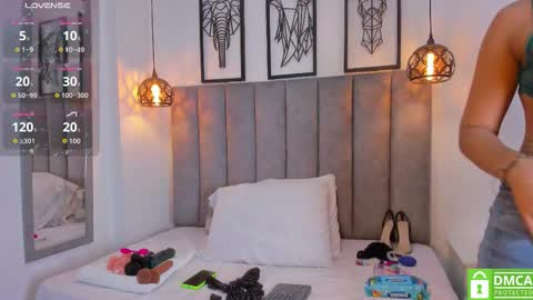 Snapshot of gia_scott chatting on October 2025 09:59:02 PM Darlliny online show from October 2025 09:59:02 PM