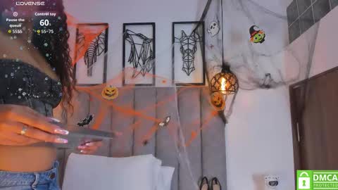 Snapshot of gia_scott chatting on October 2025 09:10:02 PM Darlliny online show from October 2025 09:10:02 PM