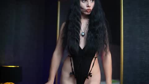  Gia  online show from November 2025 09:15:01 PM