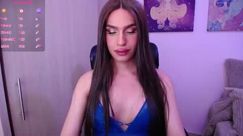 Snapshot of giamint chatting on June 2026 02:42:01 AM Gia Mint online show from June 2026 02:42:01 AM